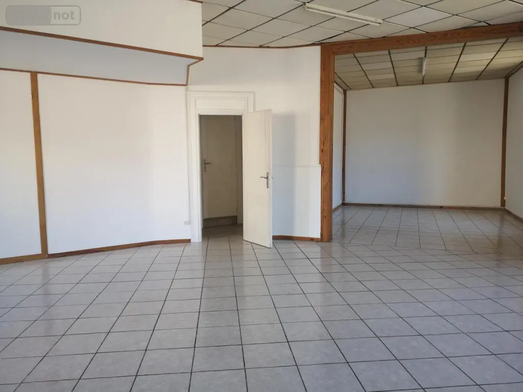 Location fonds et murs commerciaux Cambrai 59400 Nord 59 222 m2 1500 euros 59084-L1435 005