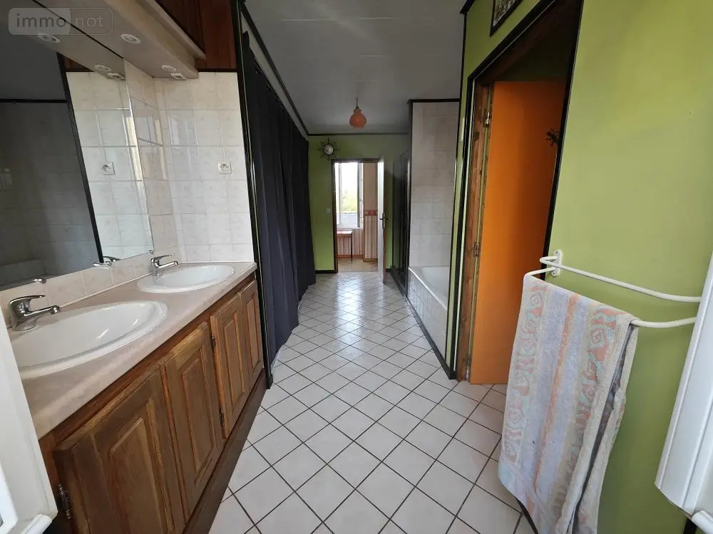 Maison a vendre Val-du-Maine 53340 Mayenne 53 159 m2 6 pièces 157500 euros 72068-2202 009