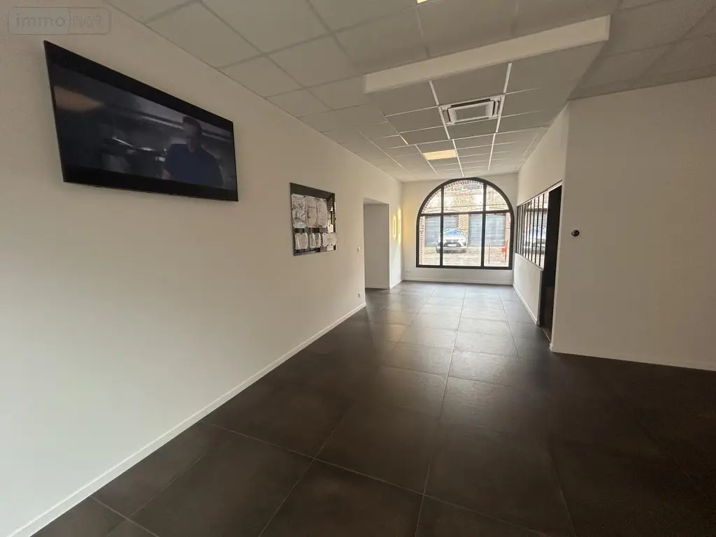 Location fonds et murs commerciaux Cambrai 59400 Nord 59 18 m2 1 pièce 562 euros 59083-L1800 004