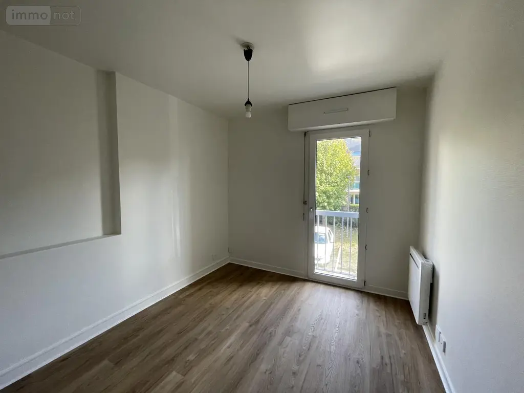 Location appartement Saint-Malo 35400 Ille-et-Vilaine 35 39 m2 590 euros 35084-L379 004