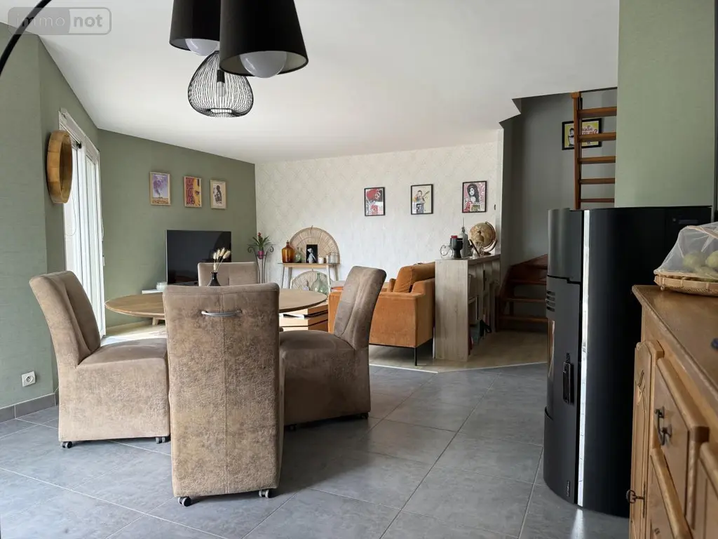 Maison a vendre Ploumagoar 22970 Côtes-d'Armor 22 91 m2 5 pièces 252960 euros 22064-1353 008