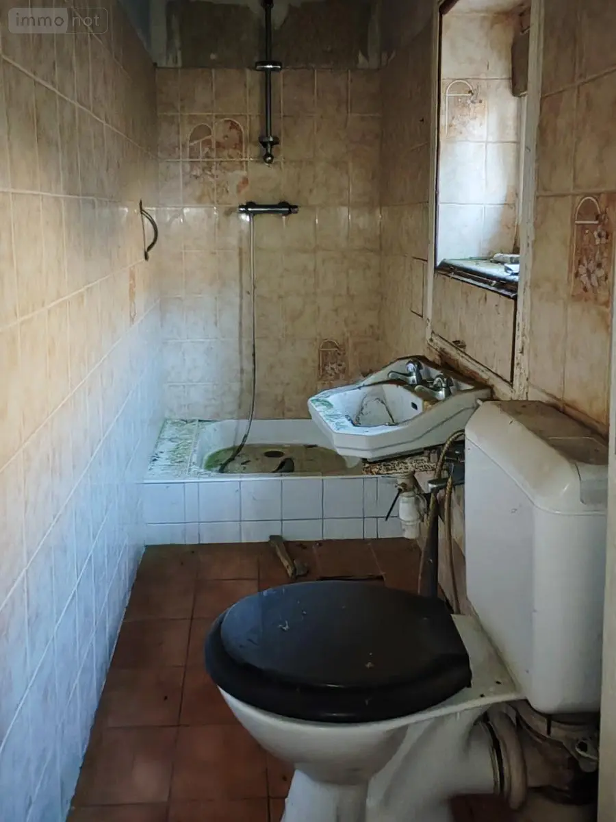 Maison a vendre Le Cloître-Saint-Thégonnec 29410 Finistère 29 95 m2 73780 euros 29107-2777 008