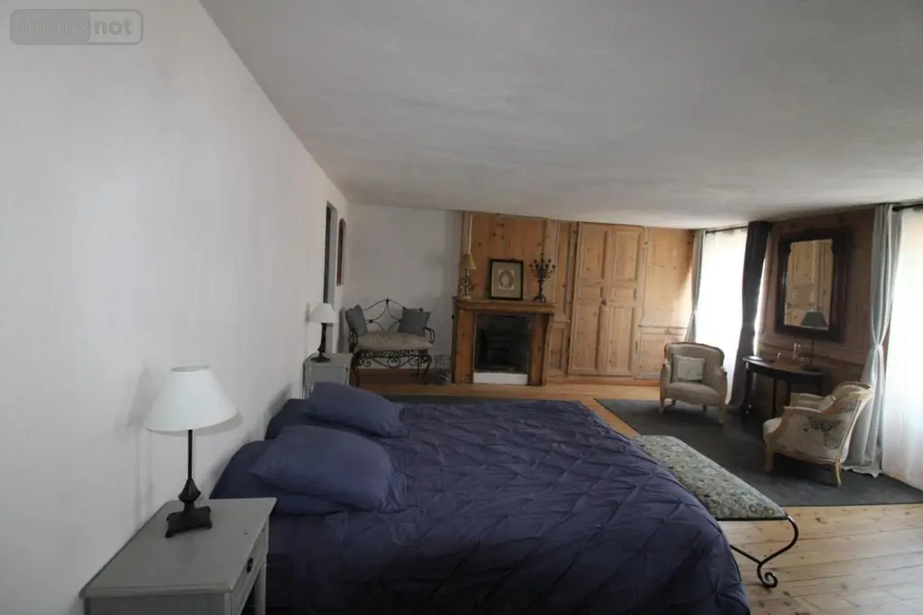Immeuble de rapport a vendre Le Palais 56360 Morbihan 56 240 m2 838350 euros 56026-829 005