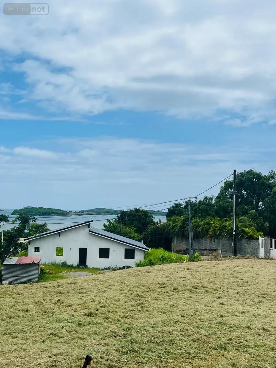Terrain a batir a vendre Le François 97240 Martinique 972 283500 euros 97204-352 004
