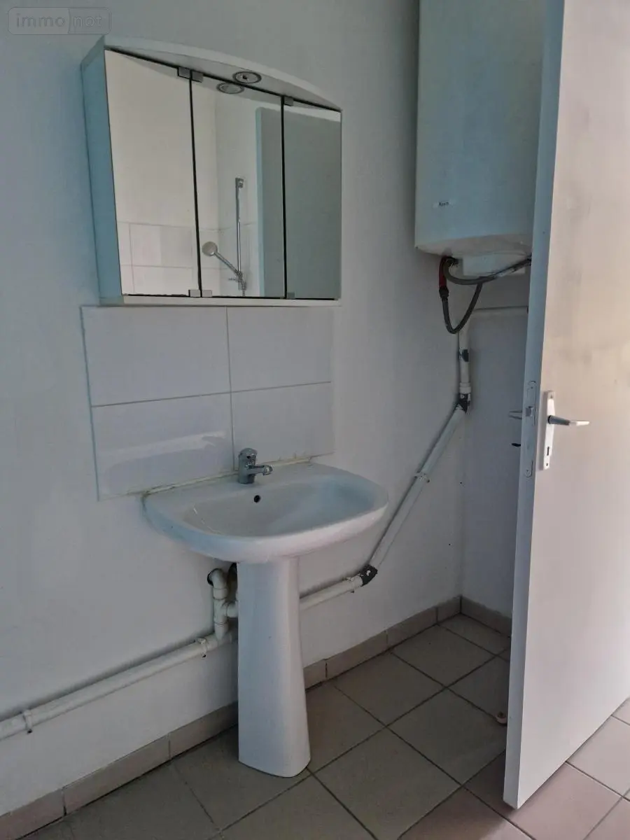 Location appartement Neuville-Saint-Rémy 59554 Nord 59 25 m2 1 pièce 380 euros 59098-L572 005