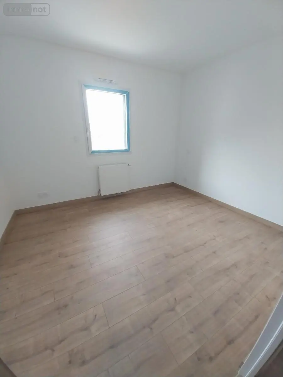 Location maison Dol-de-Bretagne 35120 Ille-et-Vilaine 35 89 m2 5 pièces 1095 euros 35130-L317 009