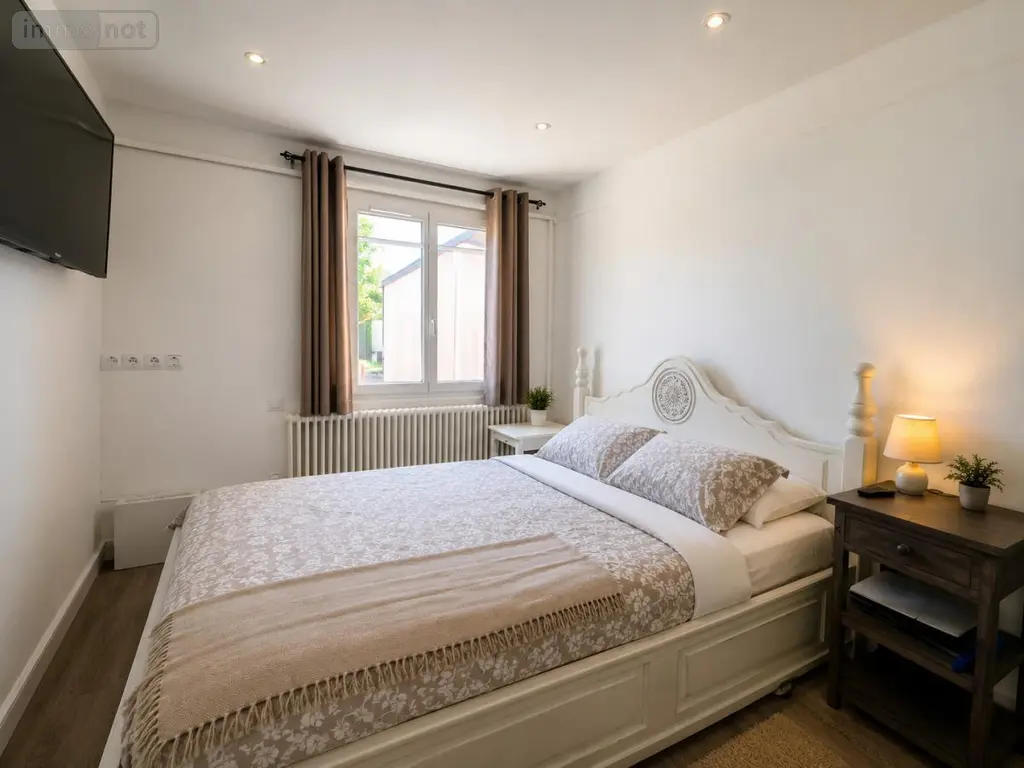 Immeuble de rapport a vendre Caulnes 22350 Côtes-d'Armor 22 179 m2 429590 euros 22044-3851 012