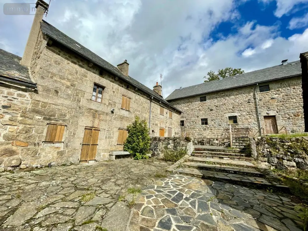 Maison a vendre Chauchailles 48310 Lozère 48 680 m2 15 pièces 469000 euros 48032-119 004