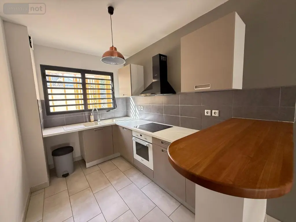 Appartement a vendre Saint-Pierre 97250 Martinique 972 75 m2 4 pièces 315000 euros 97410-735 005