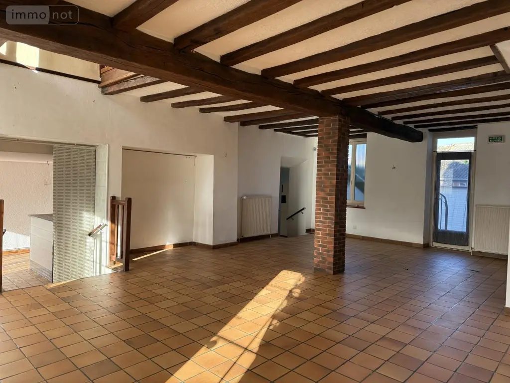 Immeuble de rapport a vendre Beaupréau-en-Mauges 49600 Maine-et-Loire 49 260 m2 146720 euros 49058-1546 003