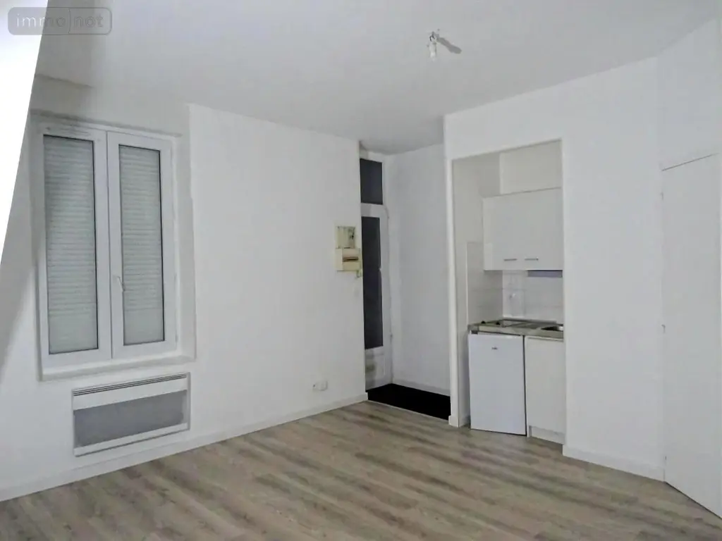 Location appartement Reims 51100 Marne 51 19 m2 1 pièce 360 euros 51082-L996 002