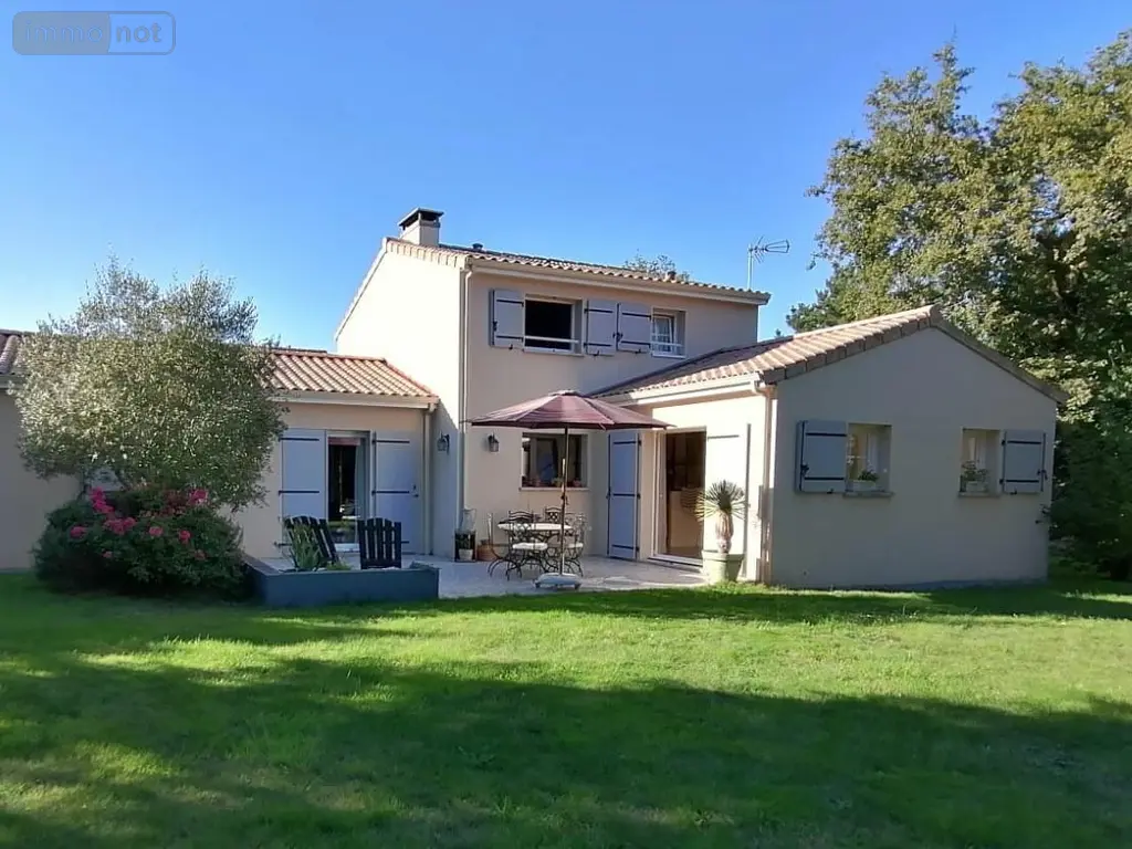 Maison a vendre Pornic 44210 Loire-Atlantique 44 138 m2 8 pièces 498000 euros 44086-1407 001