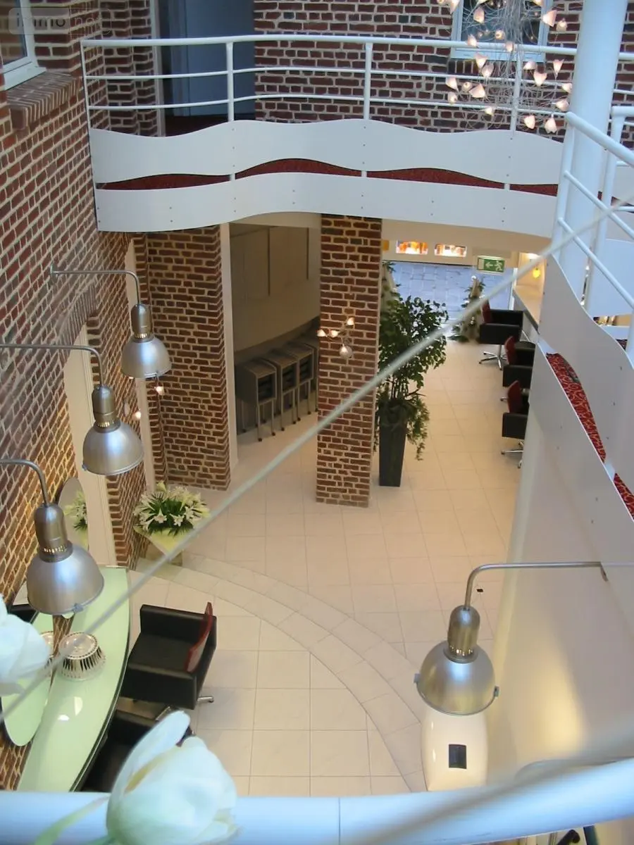 Location fonds et murs commerciaux Béthune 62400 Pas-de-Calais 62 300 m2 4542 euros 62023-L1314 014