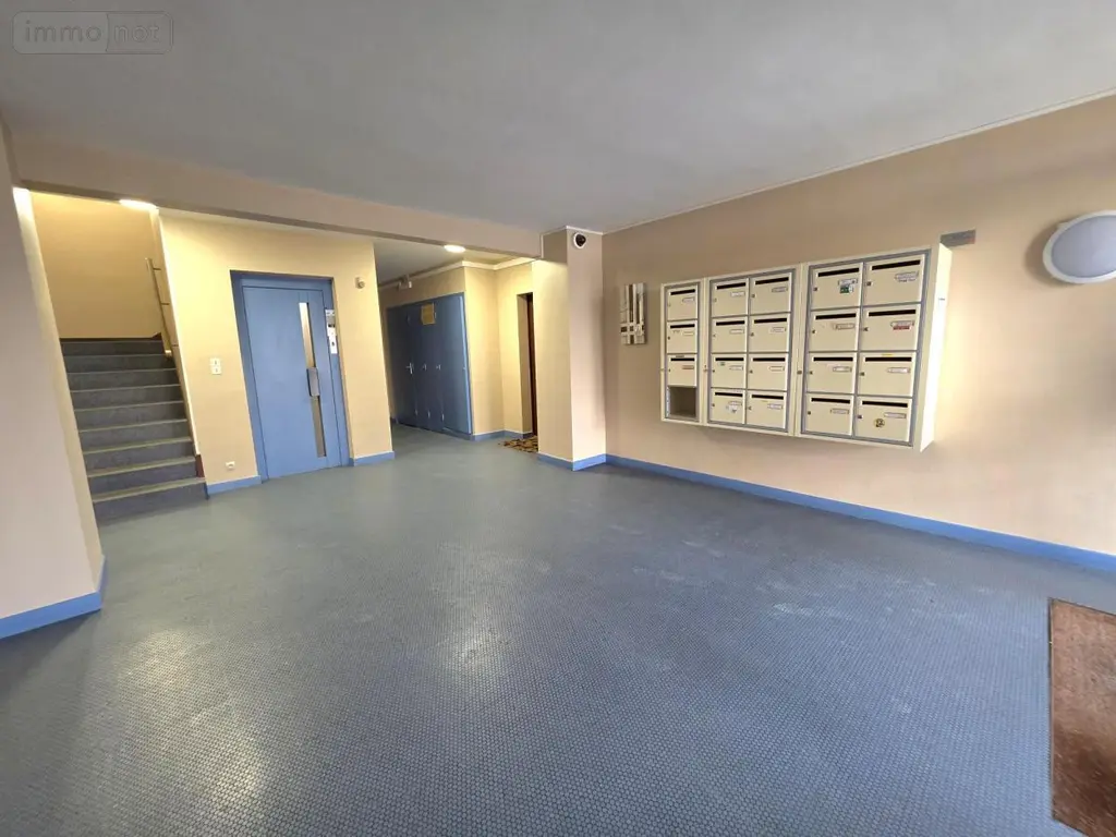 Appartement a vendre Vierzon 18100 Cher 18 53 m2 2 pièces 45800 euros 18058-76 006