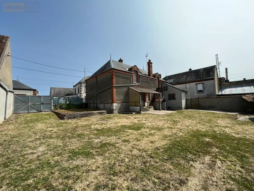 Fonds et murs commerciaux a vendre Corquilleroy 45120 Loiret 45 350 m2 5 pièces 126800 euros 45051-487 009