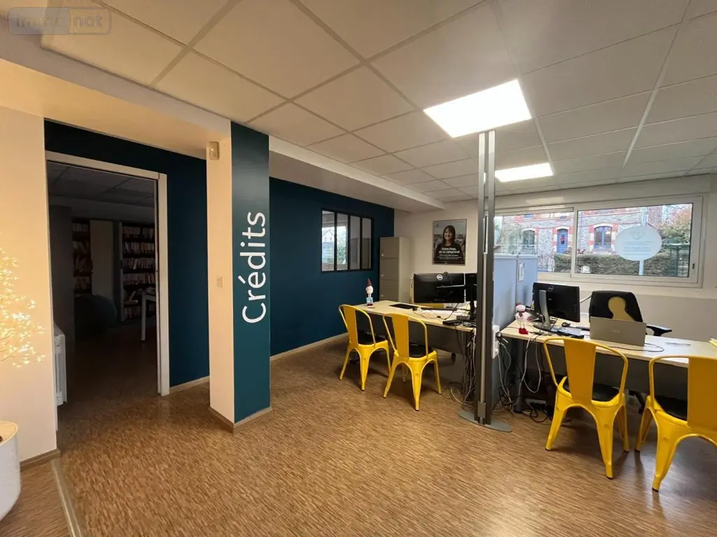 Location fonds et murs commerciaux Le Rheu 35650 Ille-et-Vilaine 35 100 m2 1555 euros 35060-L148 004