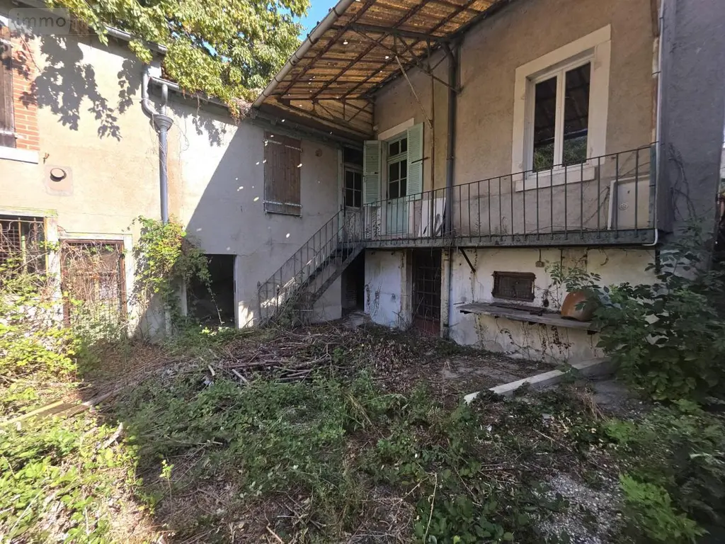 Immeuble de rapport a vendre Vierzon 18100 Cher 18 236 m2 85760 euros 18058-113 006