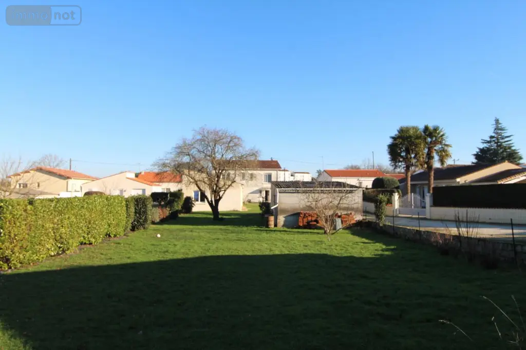 Maison a vendre Saintes 17100 Charente-Maritime 17 135 m2 6 pièces 344000 euros 17111-631 037