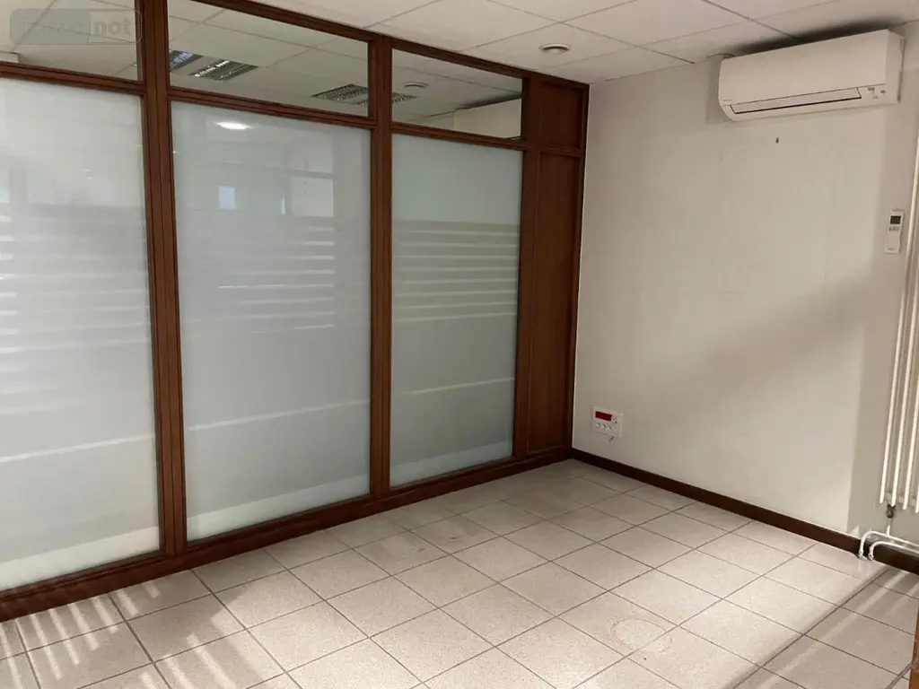 Location fonds et murs commerciaux Damparis 39500 Jura 39 115 m2 1200 euros 39033-L501 005