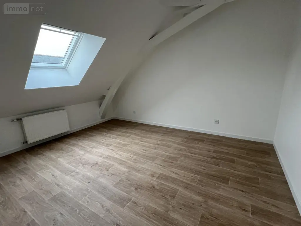 Location maison Cossé-le-Vivien 53230 Mayenne 53 90 m2 5 pièces 730 euros 53032-L361 005