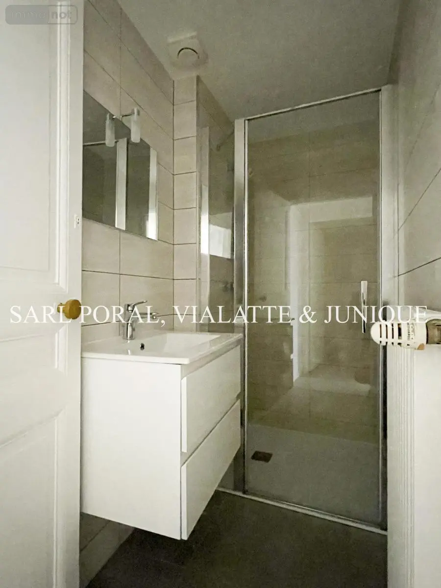 Location appartement Saint-Denis-en-Bugey 01500 Ain 01 30 m2 1 pièce 480 euros 01031-L736 004