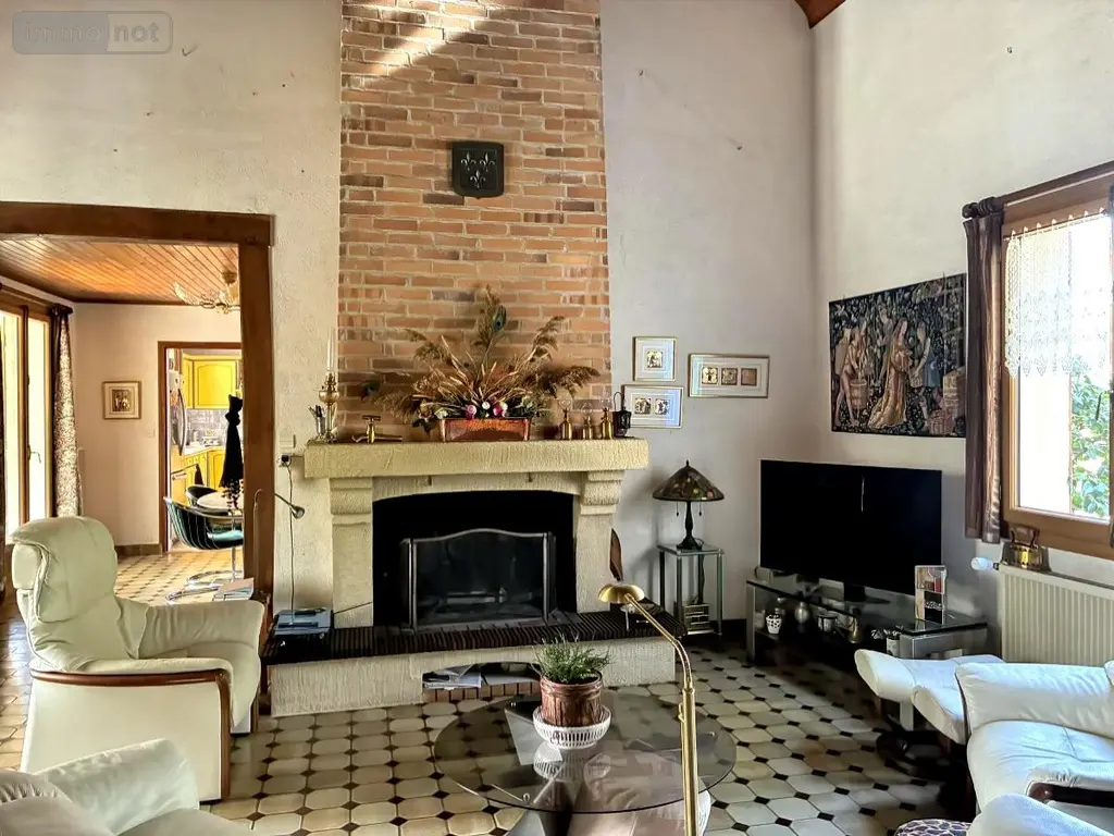 Maison a vendre Longuenée-en-Anjou 49220 Maine-et-Loire 49 200 m2 8 pièces 451110 euros 49031-2854 007