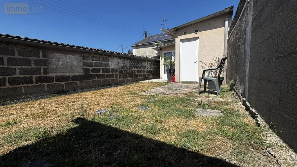 Immeuble de rapport a vendre Mûrs-Erigné 49610 Maine-et-Loire 49 153 m2 471750 euros 49020-502 008