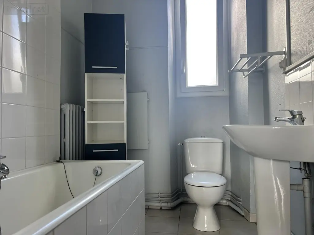 Location appartement Laval 53000 Mayenne 53 50 m2 2 pièces 550 euros 53007-L327 003