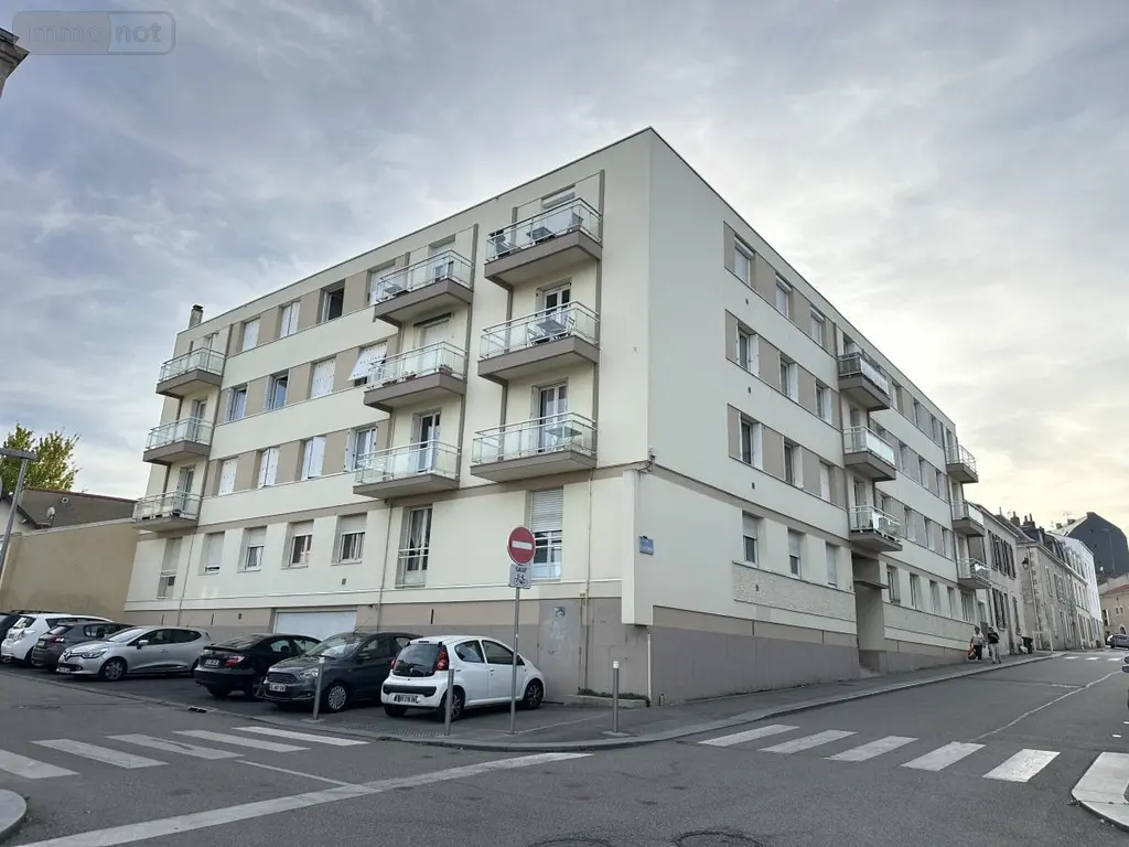 Appartement a vendre La Roche-sur-Yon 85000 Vendée 85 46 m2 104500 euros 85020-1555 001