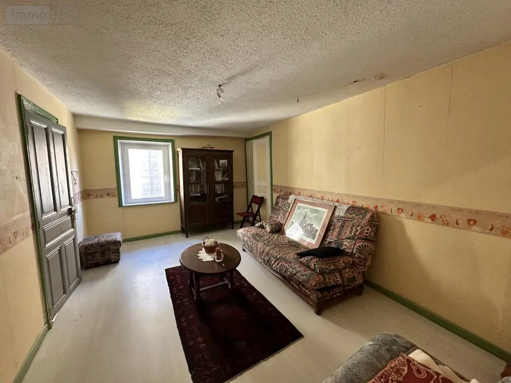 Appartement a vendre Saint-Flour 15100 Cantal 15 130 m2 84800 euros 15046-27 004