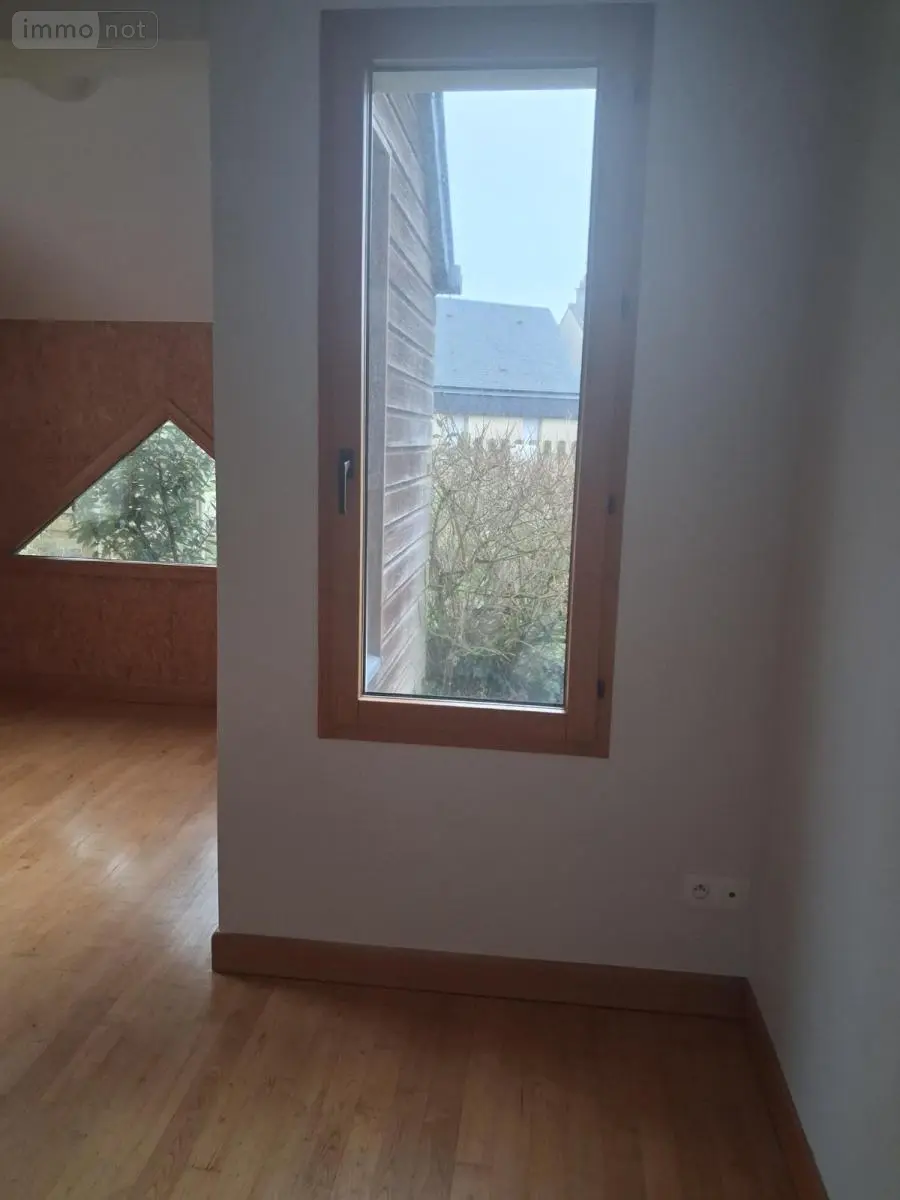 Location fonds et murs commerciaux La Haye 50250 Manche 50 157 m2 700 euros 50061-L215 004