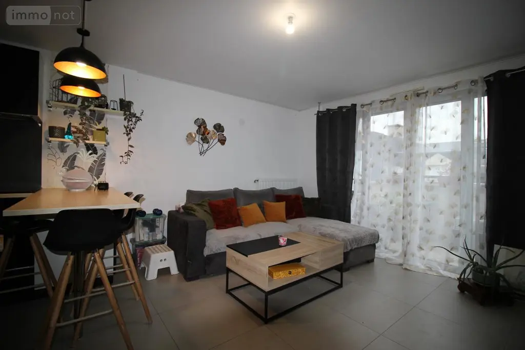 Appartement a vendre Pontault-Combault 77340 Seine-et-Marne 77 60 m2 3 pièces 239900 euros 94029-255 002