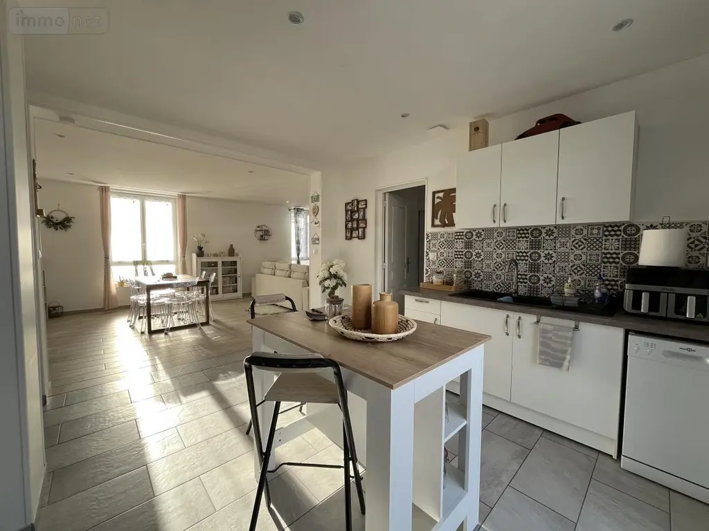 Location maison Nogent-l'Abbesse 51420 Marne 51 118 m2 5 pièces 1210 euros 51066-L714 004