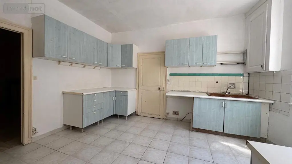 Immeuble de rapport a vendre Blancs-Coteaux 51130 Marne 51 167 m2 146720 euros 51011-110 004