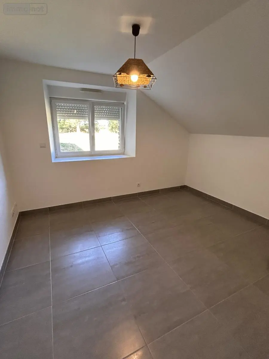 Location maison Monteneuf 56380 Morbihan 56 105 m2 800 euros 56046-L229 006