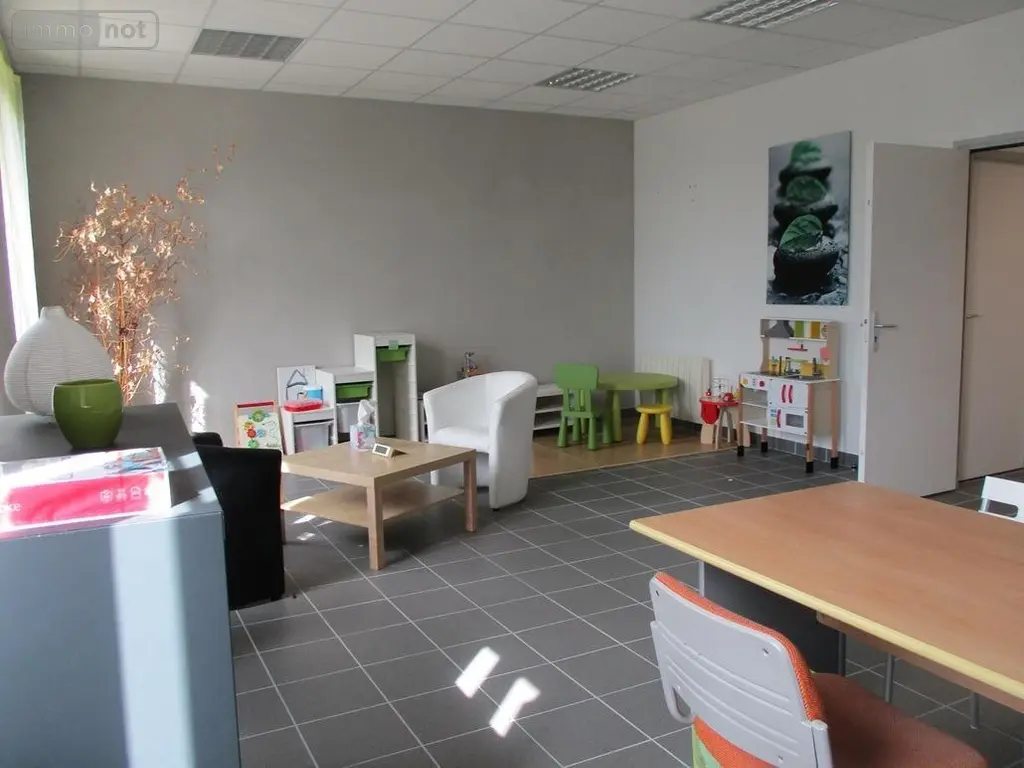 Fonds et murs commerciaux a vendre Cléden-Poher 29270 Finistère 29 49 m2 2 pièces 58300 euros 29064-2798 003