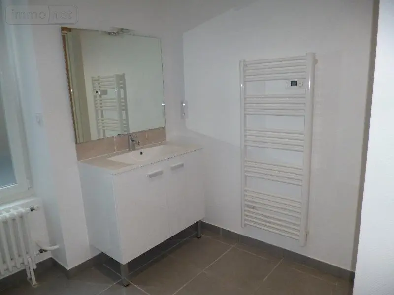 Location appartement Bourg-en-Bresse 01000 Ain 01 73 m2 3 pièces 730 euros T3 MAGINOT 007