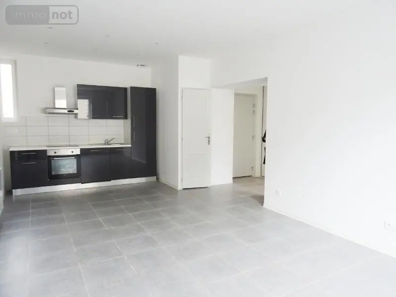 Location appartement Bourg-en-Bresse 01000 Ain 01 48 m2 2 pièces 630 euros T2 av MACON 001