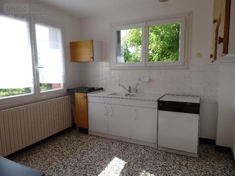Location maison Saint-Denis-lès-Bourg 01000 Ain 01 113 m2 6 pièces 840 euros Maison ST DENIS B. 003