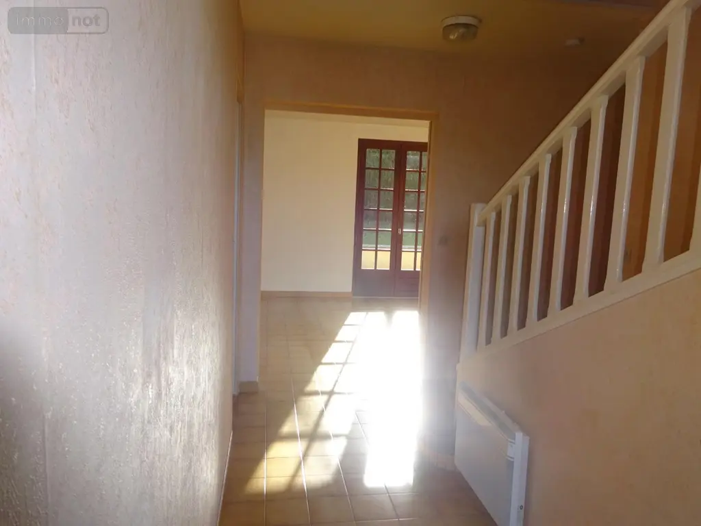 Location maison Arcisses 28400 Eure-et-Loir 28 100 m2 4 pièces 870 euros LOC MAR 270 002