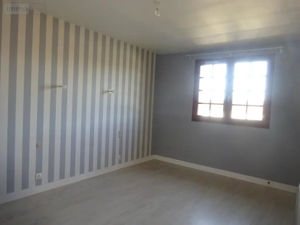 Location maison Arcisses 28400 Eure-et-Loir 28 100 m2 4 pièces 870 euros LOC MAR 270 008