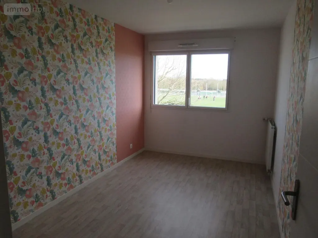 Location appartement Saint-Gilles 35590 Ille-et-Vilaine 35 92 m2 4 pièces 940 euros 24 004