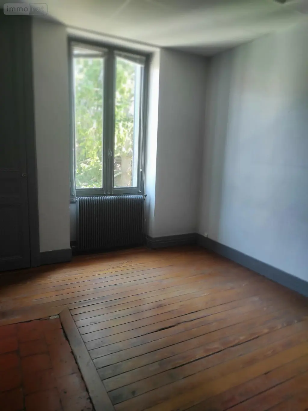 Location fonds et murs commerciaux Bourg-en-Bresse 01000 Ain 01 62 m2 3 pièces 655 euros BUREAU A LOUER 1er étage 002