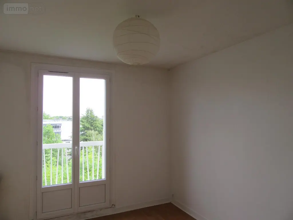 Location appartement Rennes 35000 Ille-et-Vilaine 35 84 m2 4 pièces 1080 euros 01 004