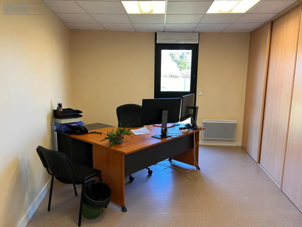 Fonds et murs commerciaux a vendre Genillé 37460 Indre-et-Loire 37 190 m2 7 pièces 291200 euros 37089/2023/02 007