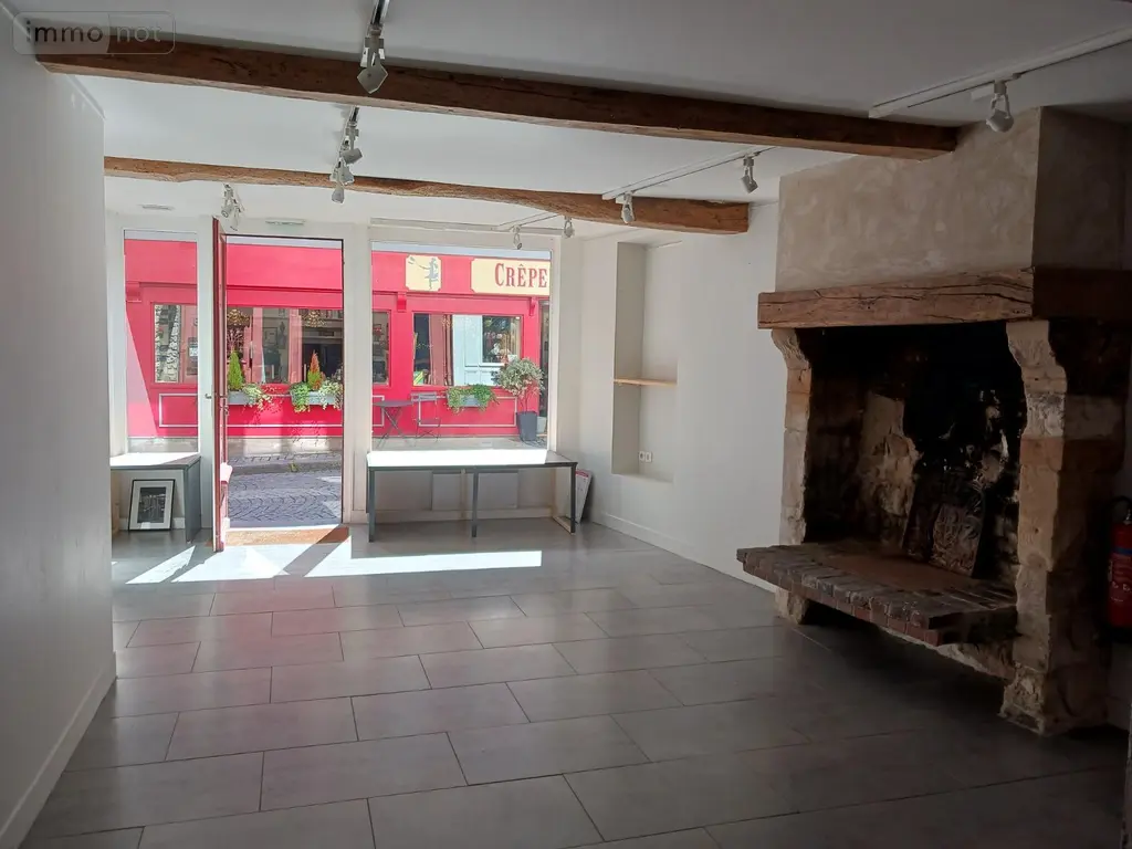 Location fonds et murs commerciaux Honfleur 14600 Calvados 14 1 pièce 1420 euros LO705 002