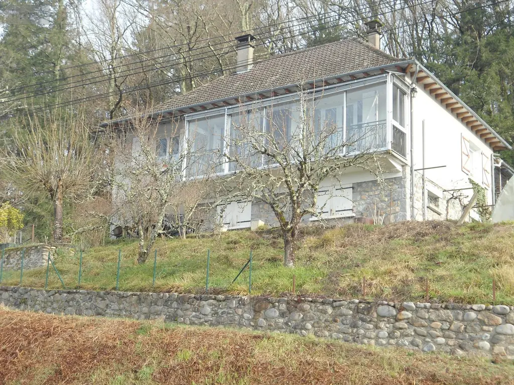 Maison a vendre Argentat-sur-Dordogne 19400 Corrèze 19 126 m2 6 pièces 165142 euros Argentat 002