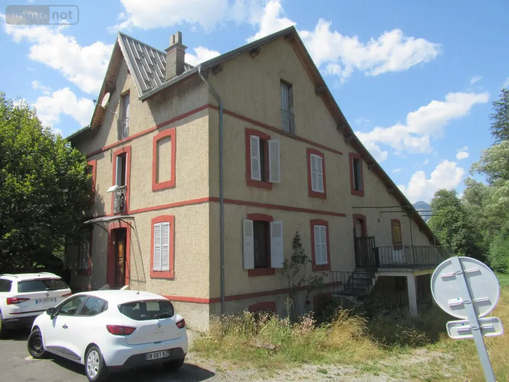 Propriete a vendre Saint-Crépin 05600 Hautes-Alpes 05 318 m2 13 pièces 499000 euros 11743902 002