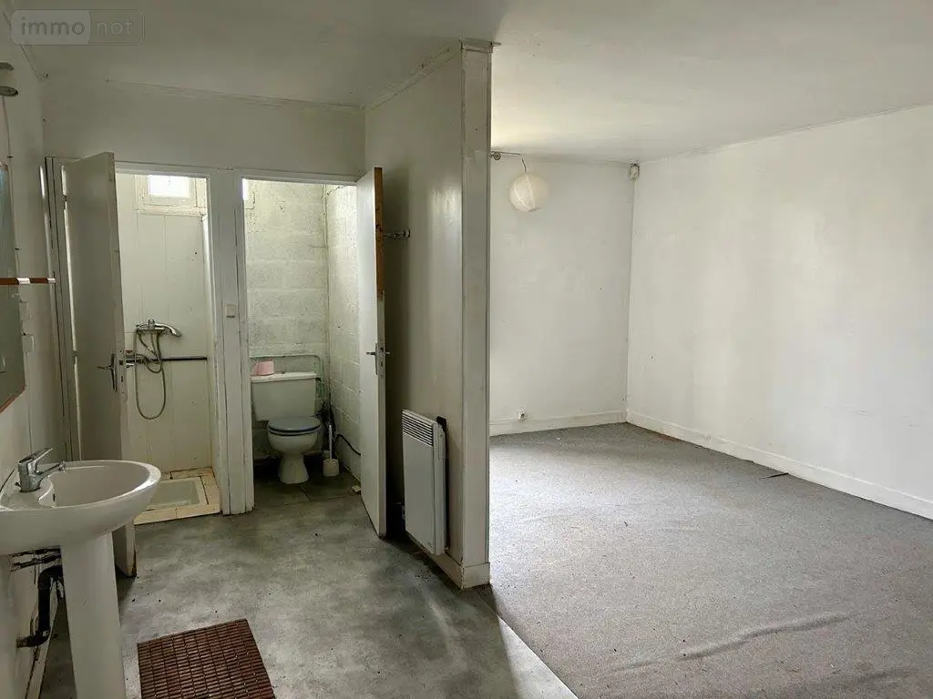 Fonds et murs commerciaux a vendre Cherré-Au 72400 Sarthe 72 325 m2 4 pièces 169000 euros 396 006