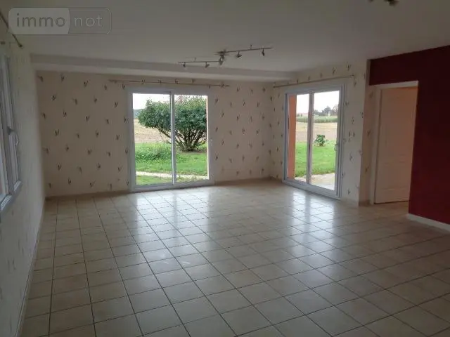 Location maison Saint-Germain-du-Plain 71370 Saône-et-Loire 71 183 m2 6 pièces 1600 euros STG-L1 011